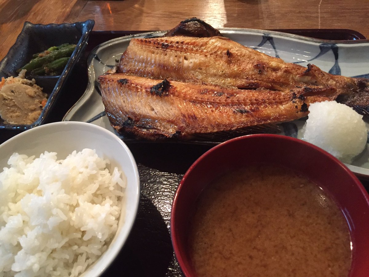 好きな干物を選んで定食に 本町ひもの食堂でご飯いっぱい食べちゃお 伏見 矢場町 おいでよ名古屋の食べ歩きログ