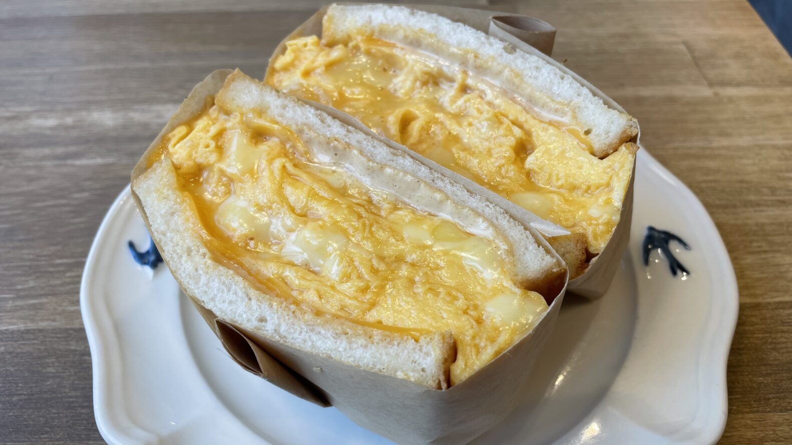 つばめパン&Milkのトロトロチーズオムレツサンド【SAKUMACHI商店