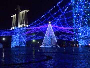 名古屋港ガーデンふ頭 つどいの広場でクリスマスイルミネーション開催中 12月25日まで おいでよ名古屋の食べ歩きログ