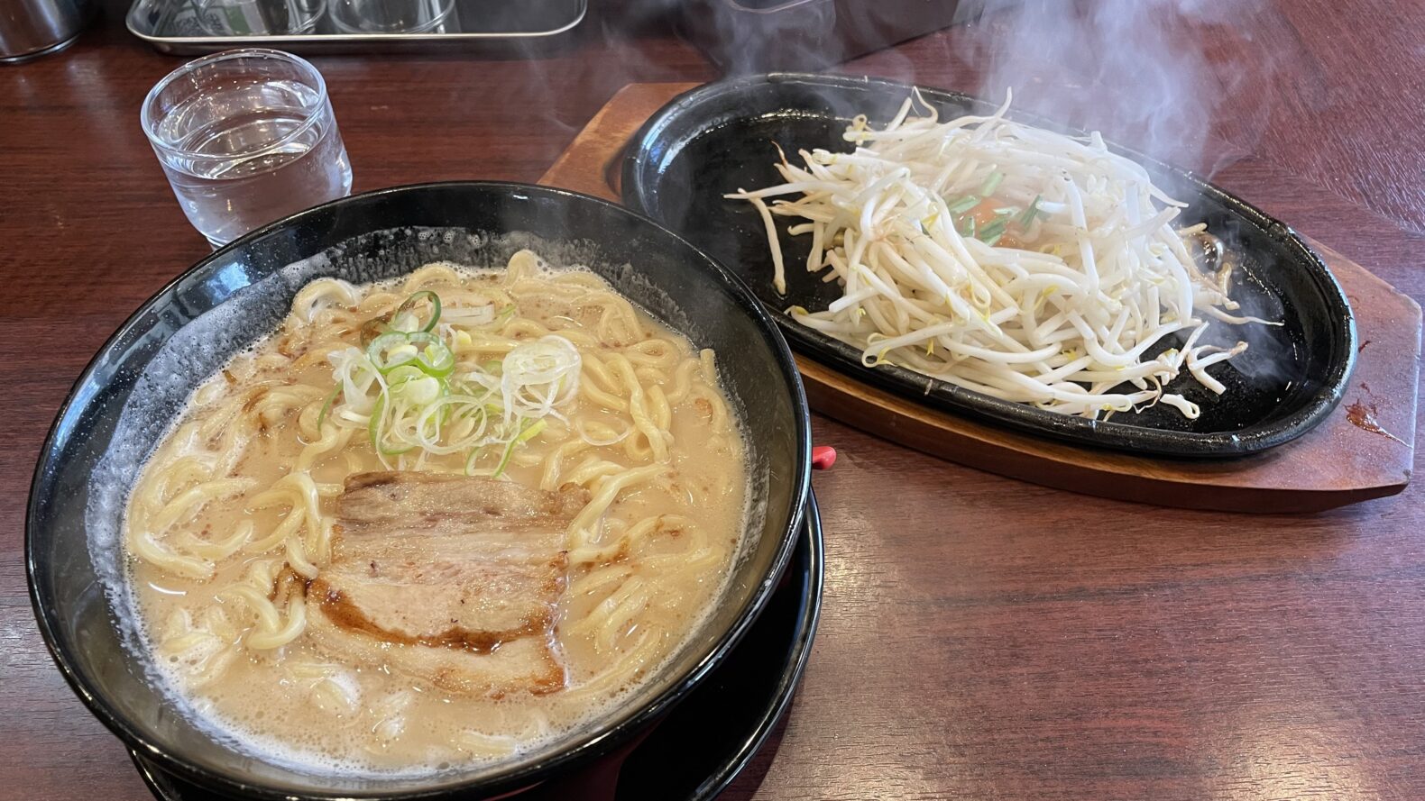 らーめん番長銀次郎の鉄板もやし付きラーメン【荒子川公園