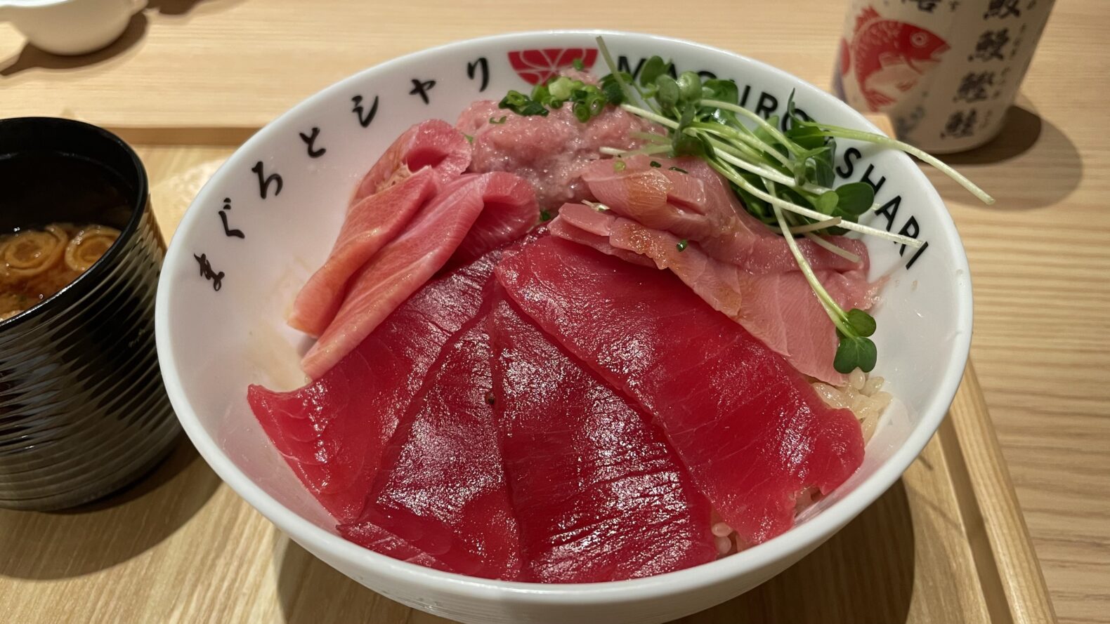 マグロとシャリ